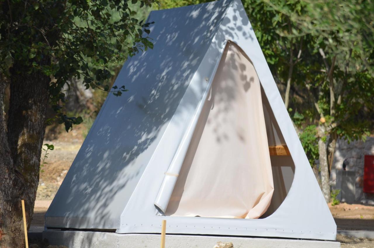 Nirikos Camping Spasmeni Vrisi Εξωτερικό φωτογραφία