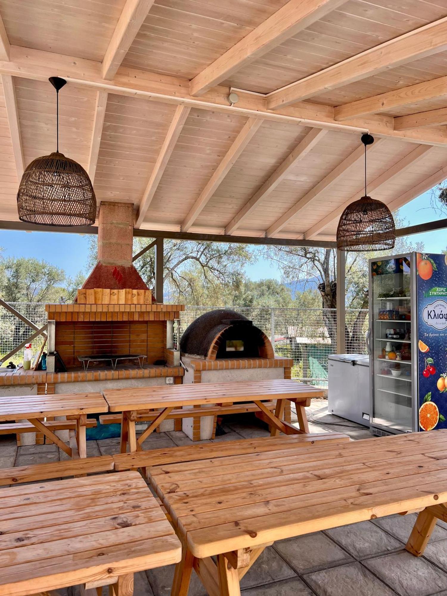 Nirikos Camping Spasmeni Vrisi Εξωτερικό φωτογραφία